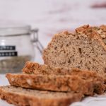 snabbt veganskt saftigt bananbröd