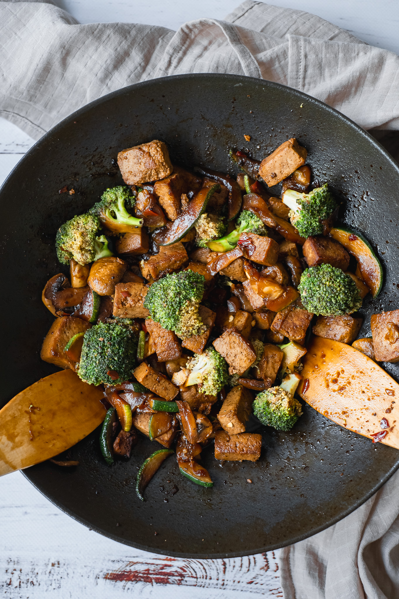 Grönsakswok med tofu